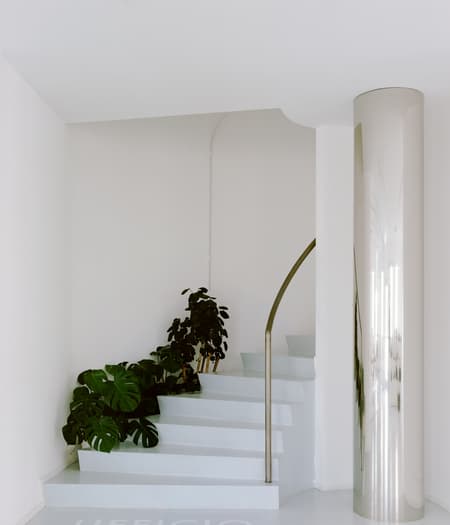 Bottega Bruzziches Headquarters